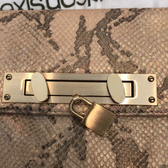 Alexis Hudson snakeskin clutch - Picture 3 of 5